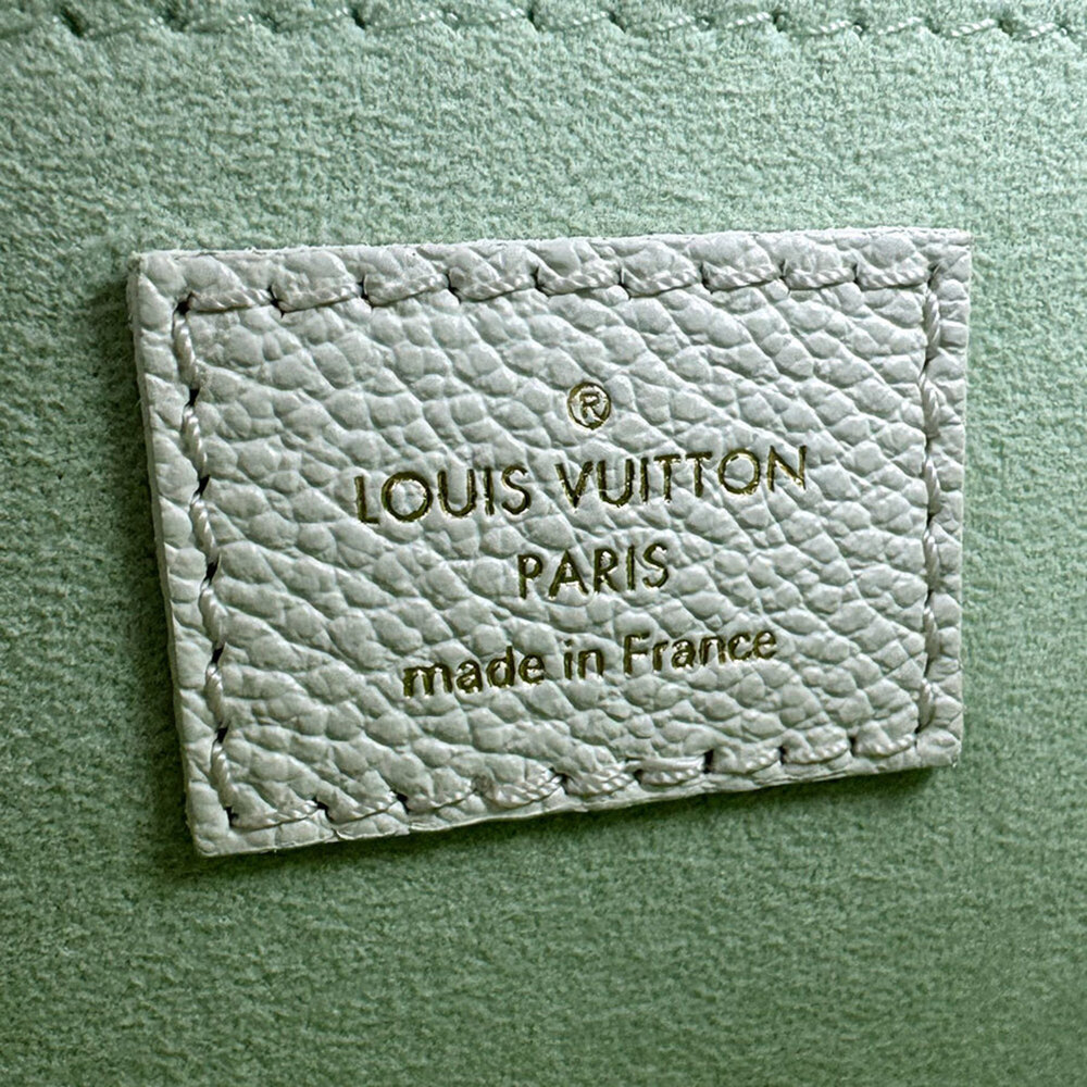 Louis Vuitton LOUIS VUITTON Shoulder Bag Monogram Empreinte Favorite NM Latte... - Picture 13 of 13